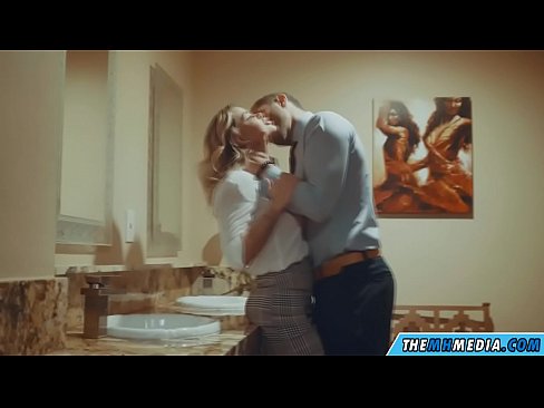 ❤️ Thaum ib tug busty blonde ntxias koj nyob rau hauv ib tug pej xeem chav dej ❤️  tawv porn  ntawm hmn.elitemangas.top%
